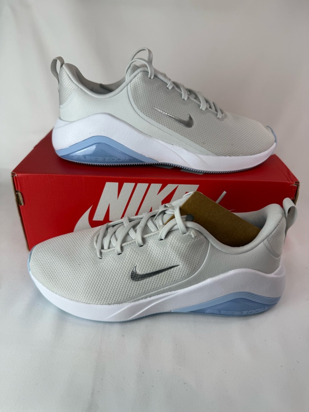Nike Women’s Zoom Bella 7 Photon Dust Psychic Blue Light Grey/Blue Sneaker